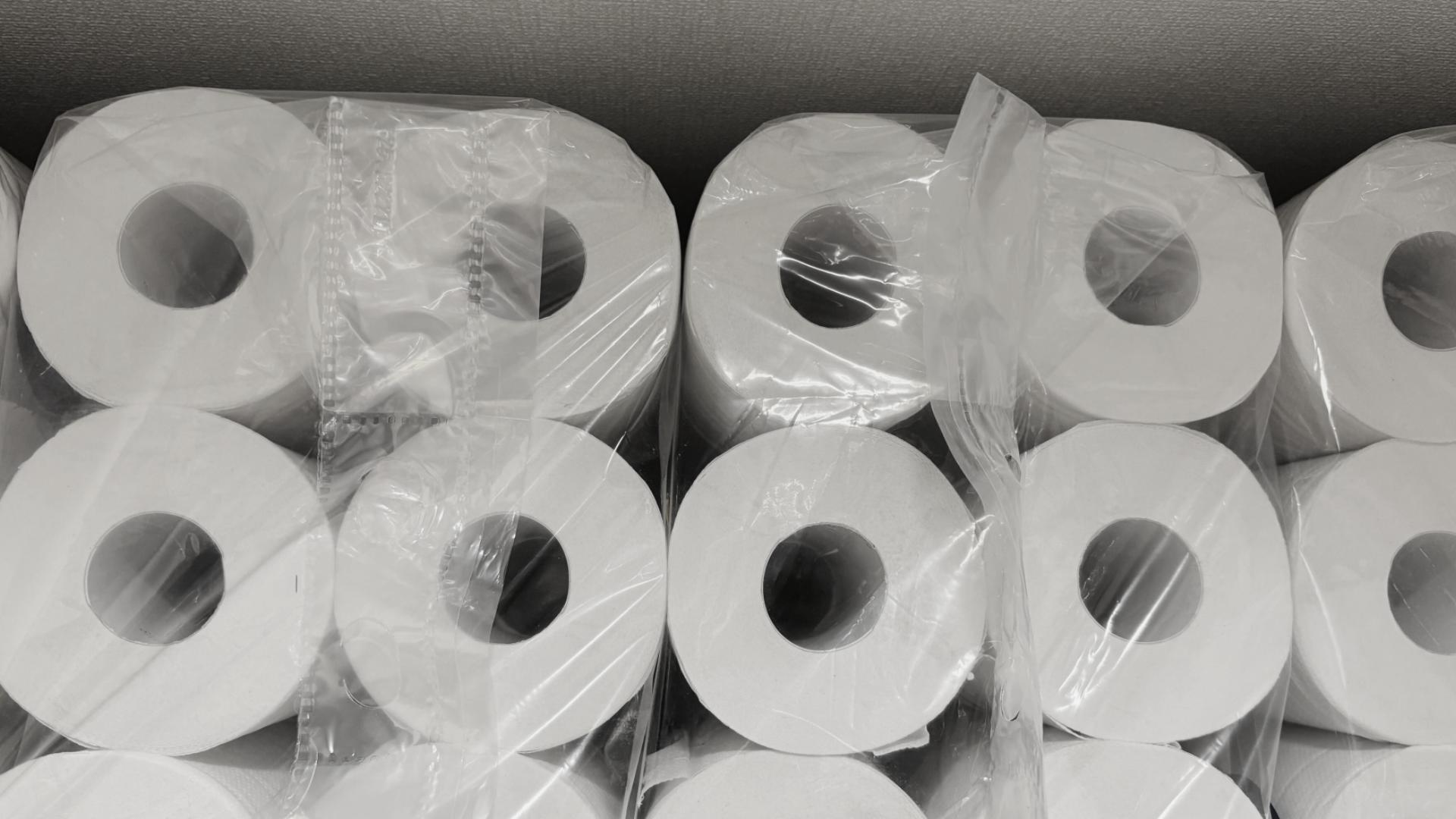 トイレットペーパー不足は本当に起きるのか？1973年オイルショックの根拠と現代の供給を解説